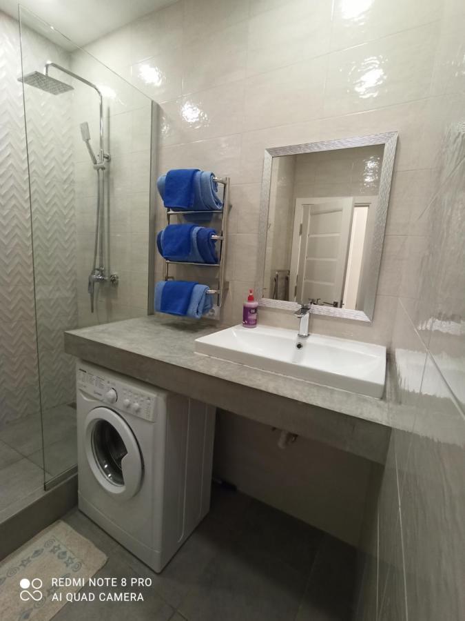 Appartement Самостоятельная Квартира à Odessa Extérieur photo